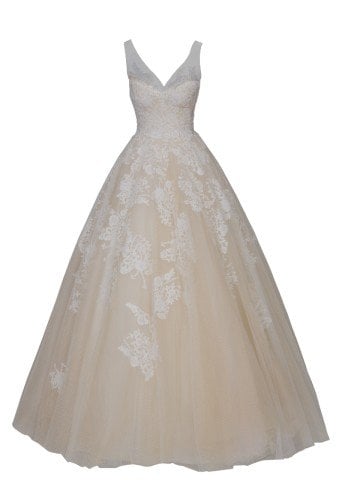 Üç Boyutlu Dantel Detaylı Kabarık A Kesim Gelinlik